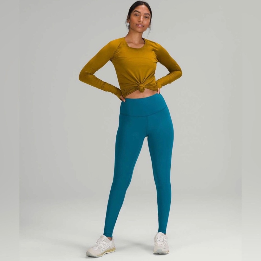 Lululemon Wunder Train High-Rise
Tight 28" in Capri Sz 12